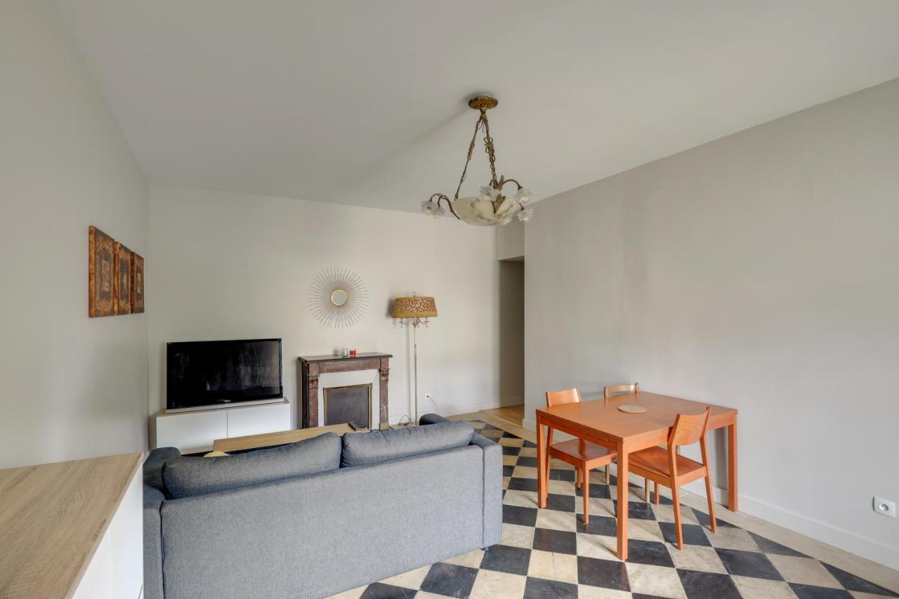 Le Richelieu Apartment Versailles Exterior photo